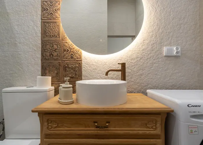 Silesian Homely By Bookinghost